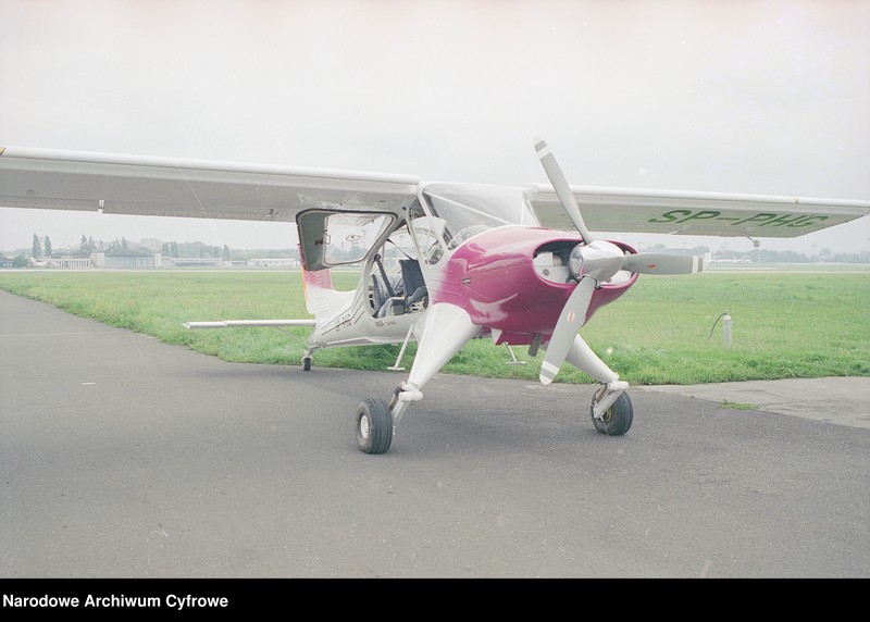image.from.unit.number "Samolot PZL-104M Wilga 2000 (SP-PHG) - oblot prototypu"