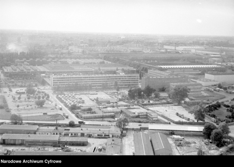 image.from.unit.number "Zakłady Mechaniczne „Ursus” w Ursusie koło Warszawy (obecnie Warszawa - Ursus)"