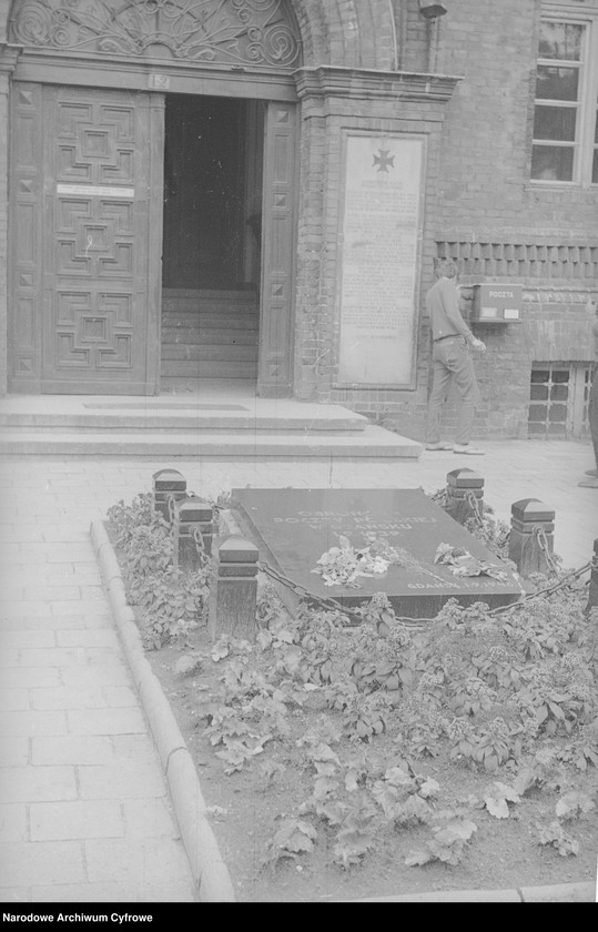 image.from.unit.number "Muzeum Poczty Polskiej w Gdańsku"