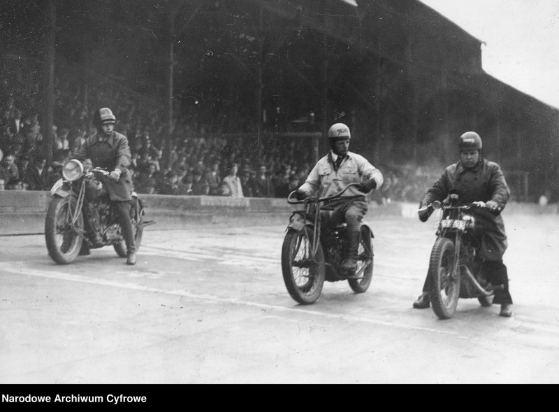 image.from.unit.number "Zawody motocyklowe na torze Cracovii"