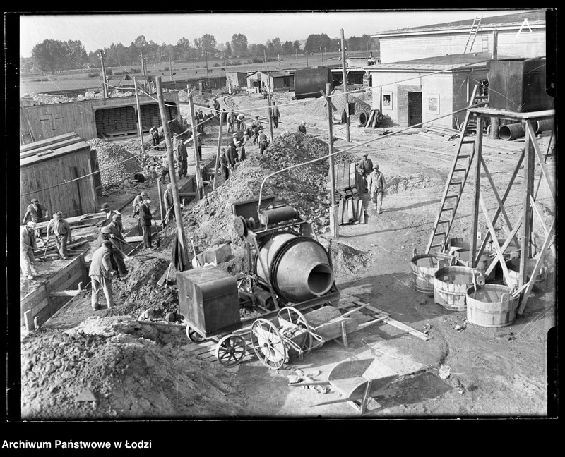 Obraz 1 z jednostki "Betoniarka na budowie Dąbrowa"