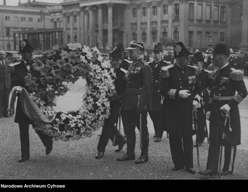 image.from.unit.number "Wizyta niszczycieli ORP "Burza" i ORP "Wicher" w Niemczech"