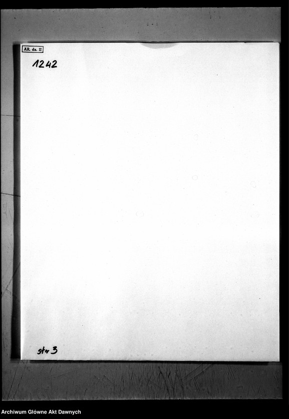 image.from.unit.number "List przypowiedni Jana[II] Kazimierza, króla polskiego i wielkiego księcia litewskiego oraz króla szwedzkiego, dla Bogusława księcia Radziwiłła, koniuszego litewskiego i generała gwardii JKM, w którym nakazuje mu zaciągnięcie regimentu rajtarskiego w liczbie 800 koni, a także określa czas jego służby oraz żołd."