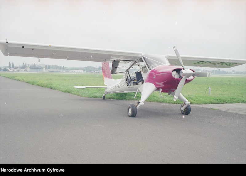 image.from.unit.number "Samolot PZL-104M Wilga 2000 (SP-PHG) - oblot prototypu"