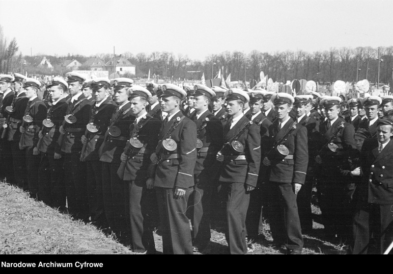 image.from.unit.number "Uroczystości w dniu Święta Ludu Pracującego i pochód pierwszomajowy w Gdańsku"