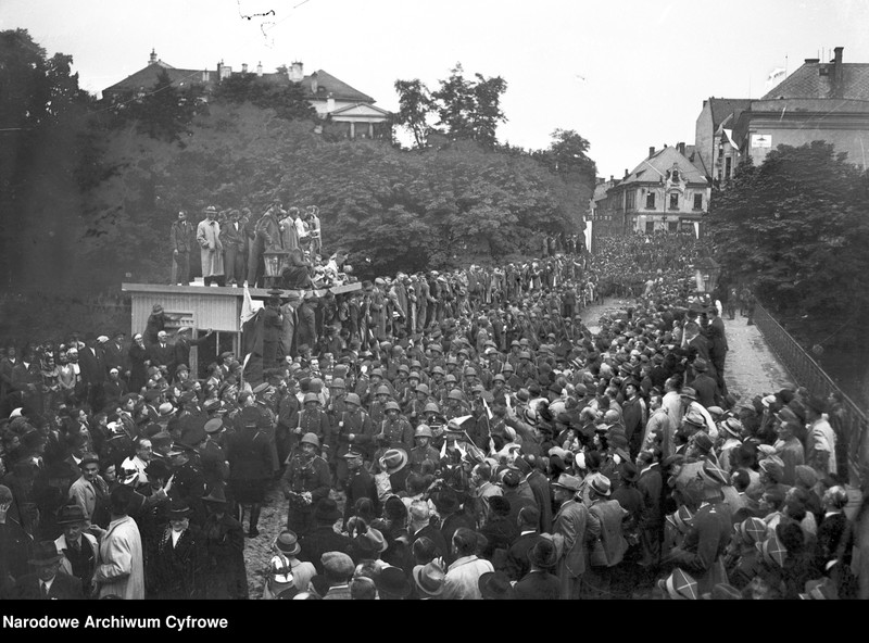 image.from.unit.number "Zajęcie Zaolzia - wkroczenie wojsk polskich do Czeskiego Cieszyna"