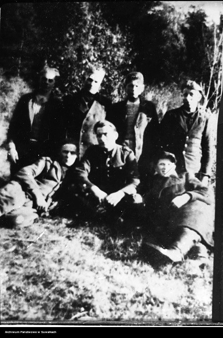 image.from.unit.number "[Żołnierze Armii Krajowej ?] [reprodukcja]"