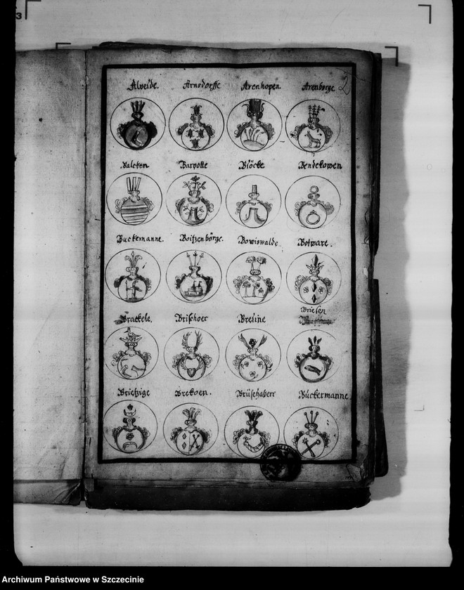 image.from.unit.number "Abbildungen von 178 adelichen grostentheils Pommern-Wappen der pommerschen adlichen Familien"