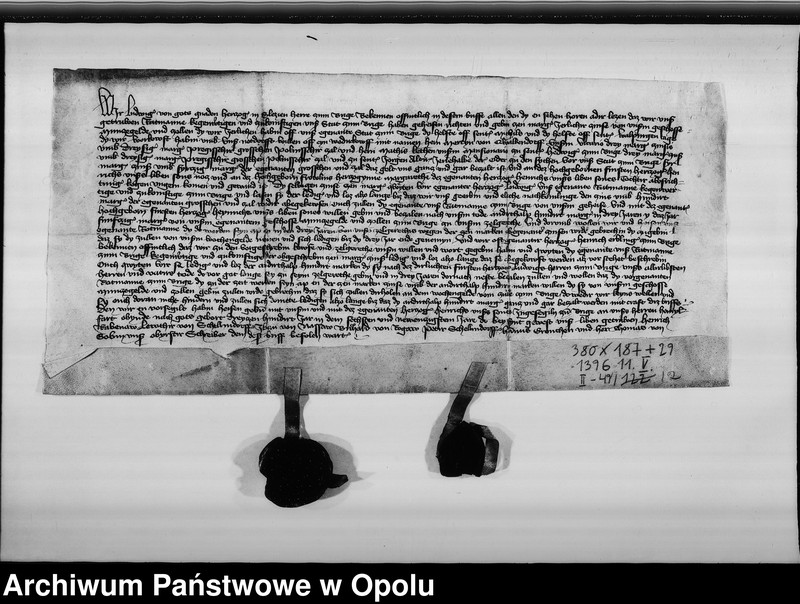 image.from.unit.number "Ludwik, książę brzeski poświadcza, że polecił miastu Brzegowi, aby sprzedało z tytułu cła i monety, jakie mu się należą na"