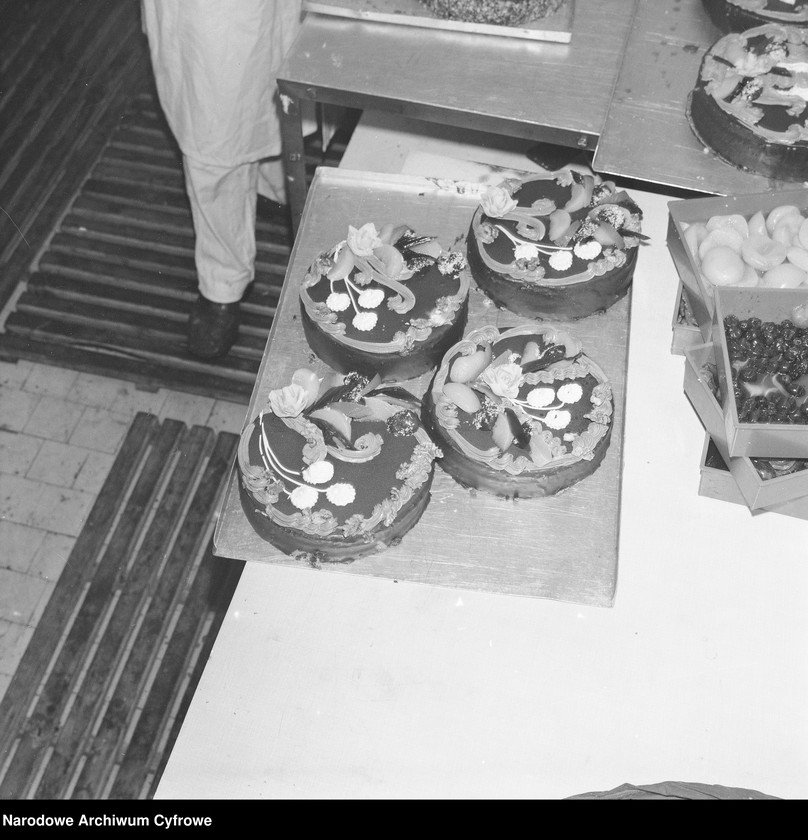 image.from.unit.number "Coctail Bar "Hortex" w Warszawie przy ul. Świętokrzyskiej"