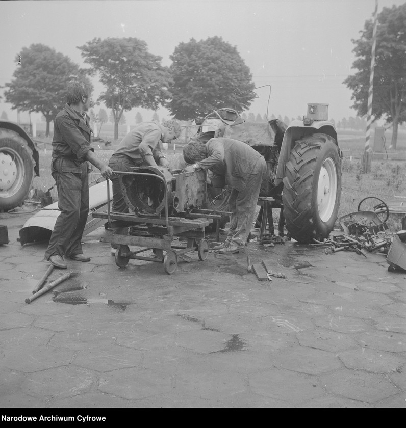 image.from.unit.number "Spółdzielnia Kółek Rolniczych w Siemyślu"