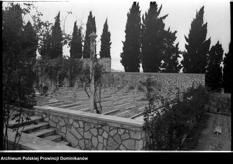 image.from.unit.number "Włochy. Polski Cmentarz Wojenny w Loreto"