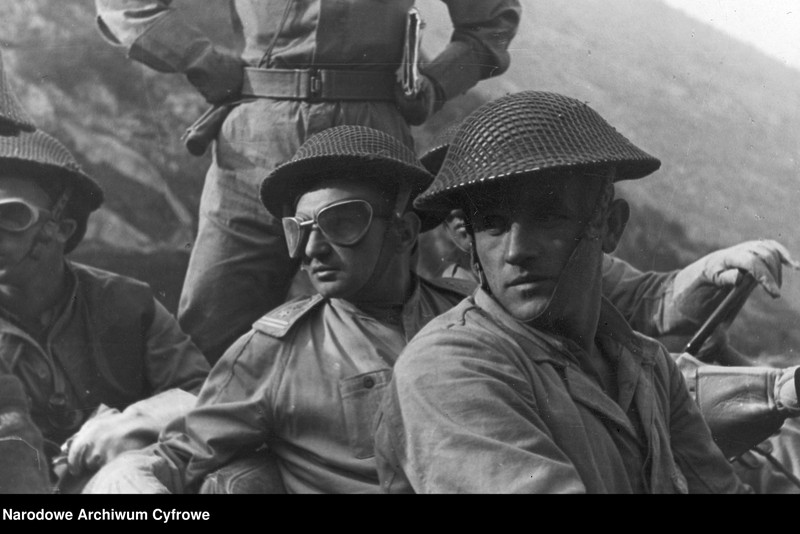 image.from.unit.number "Samodzielna 2 Brygada Pancerna 2 Korpusu Polskiego w bitwie o Monte Cassino"