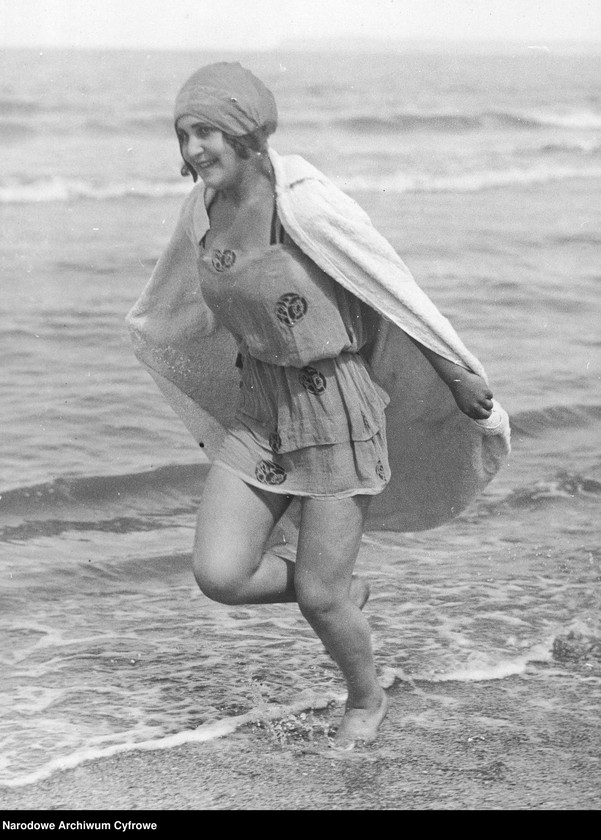 image.from.collection.number "Moda z początku XX wieku111"