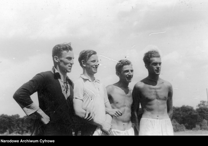 image.from.unit.number "Treningowy obóz piłkarski w Warszawie"