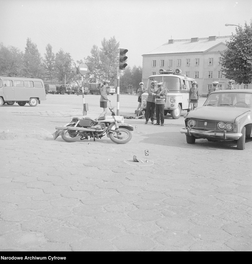 image.from.unit.number "Szkoła Ruchu Drogowego im. Franciszka Zubrzyckiego w Piasecznie"