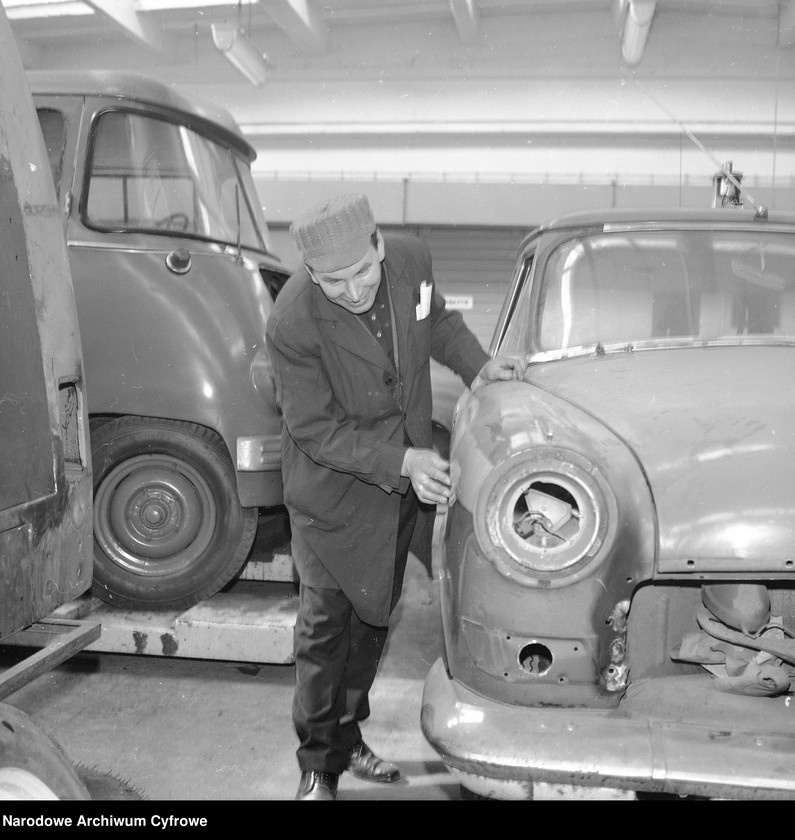 Obraz 12 z jednostki "Stacje obsługi Stołecznego Przedsiębiorstwa Usług Motoryzacyjnych w Warszawie"