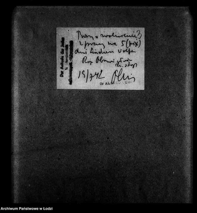 Obraz 6 z jednostki "Papiererzeugnisse-Abteilung [Zasiłki chorobowe dla pracowników wydziału, listy pracowników, zaświadczenia lekarskie]"