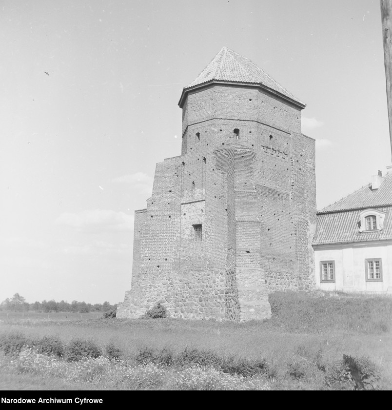 image.from.unit.number "Muzeum w Liwie"