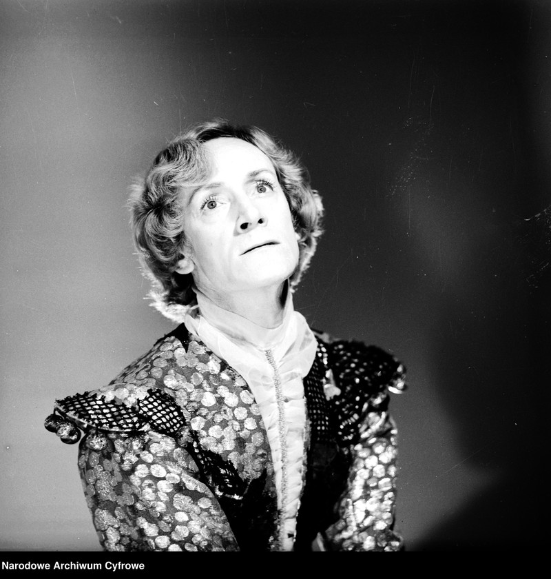 image.from.unit.number "Stanisław Szymański, tancerz"