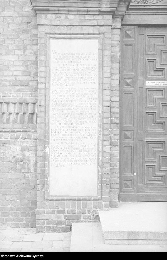 image.from.unit.number "Muzeum Poczty Polskiej w Gdańsku"