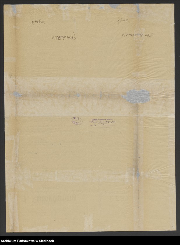 Obraz z jednostki "1. Unordnung űber das wirtschaftliche Leben in den bezetzten Gebieten Zarządzenie nr 1 w sprawie życia gospodarczego na obszarach okupowanych Dowódcy Wojsk Wschodniopruskich Szefa Administracji Cywilnej. Ogłoszone przez Starostę powiatu Węgrów 18 października 1939 Zarządzenie nakazuje, aby wszystkie przedsiębiorstwa rozpoczęły natychmiast pracę. Starostowie są upoważnieni do zakazania ponownego otwarcia poszczególnych przedsiębiorstw, mają też prawo powołać każdego mieszkańca do robót. Podaje do wiadomości, że konfiskuje się wszelkie surowce i półfabrykaty oraz węgiel, zakazuje gromadzenia zapasów żywności, wprowadza bony konsumpcyjne na wyroby włókiennicze, skórzane, mydło, kawę i herbatę."