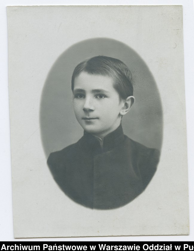 Obraz 15 z kolekcji "Chłopcy w niebieskich mundurkach... - uczniowie pułtuskiego Gimnazjum z okresu I wojny światowej"