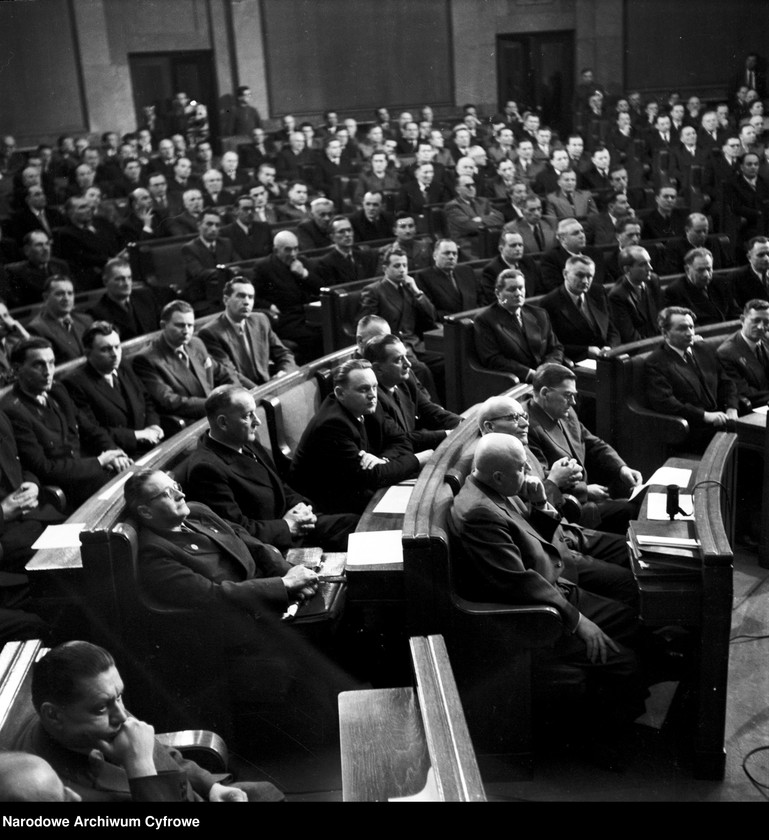 image.from.unit.number "Pierwsza sesja Sejmu II kadencji "