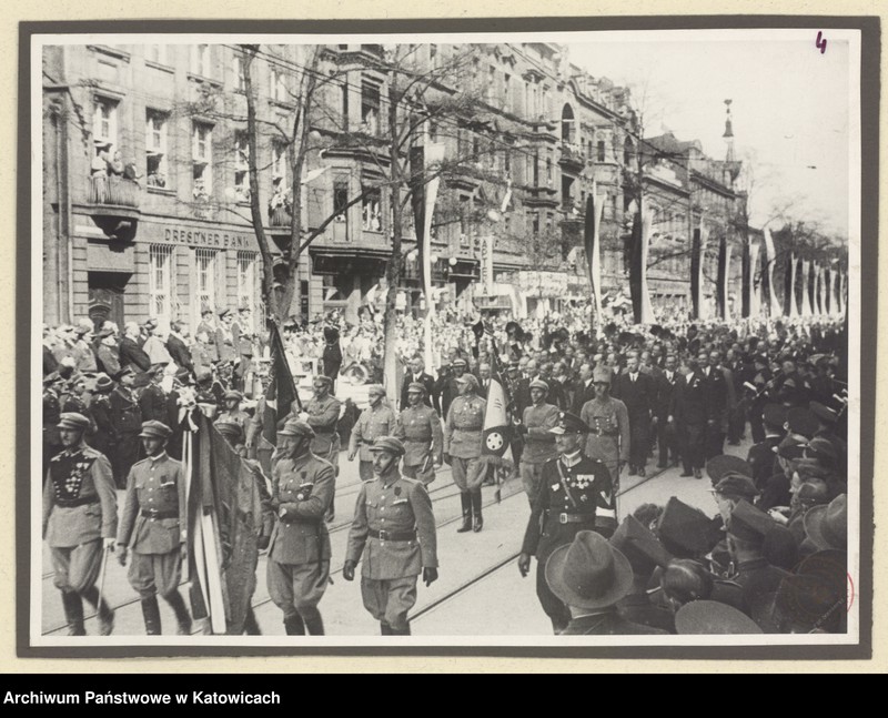 Obraz 7 z jednostki "[Album fotograficzny uroczystości 15 rocznicy III powstania śląskiego]"