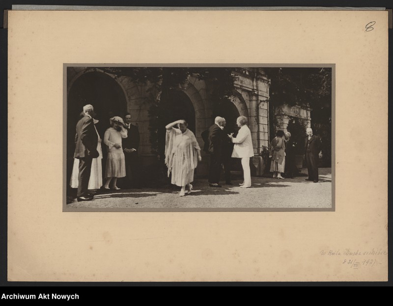 image.from.unit.number "I. J. Paderewski. Fotografie i rysunki o dużym formacie"