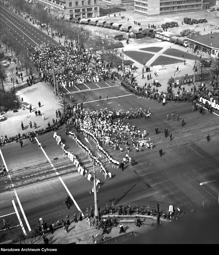 Obraz 14 z jednostki "Obchody 1 Maja w Warszawie"