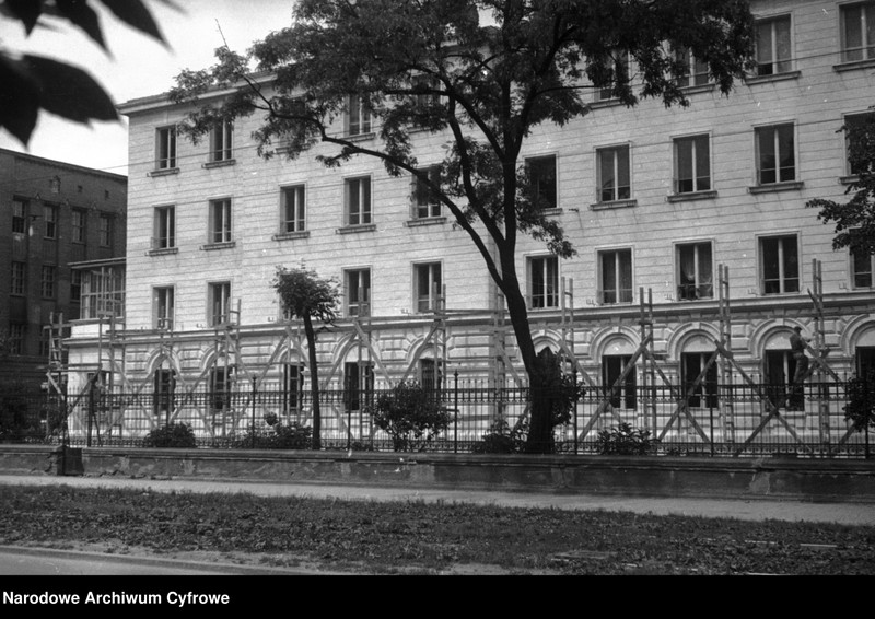 image.from.unit.number "Budynki administracyjne Politechniki Warszawskiej przy ul. 6 Sierpnia (ob. ul. Nowowiejska) w Warszawie"