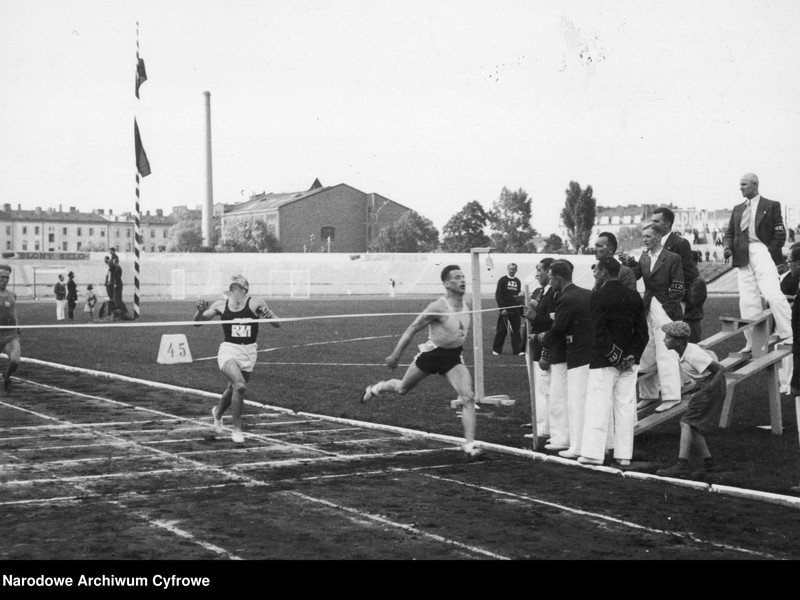 image.from.unit.number "Lekkoatletyczne mistrzostwa Polski na Stadionie Wojska Polskiego im. Marszałka Józefa Piłsudskiego w Warszawie"