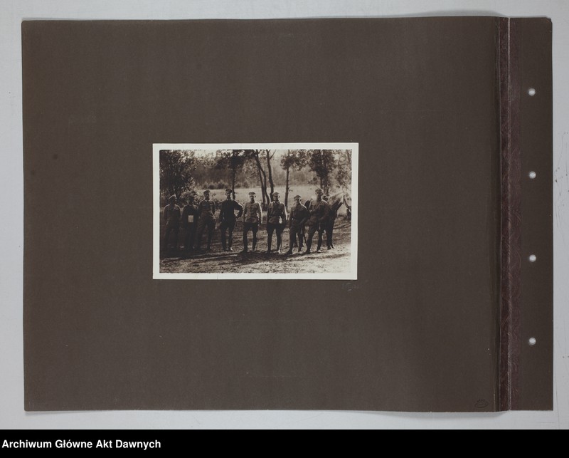 image.from.unit.number "Zbiór fotografii Album 6 pułku piechoty Legi/onów/."