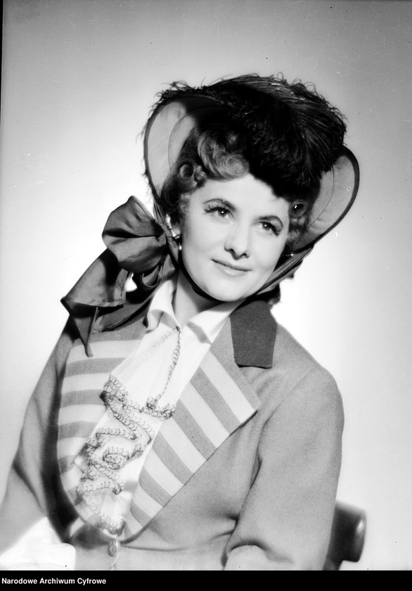 Obraz 13 z jednostki "Warszawa. Teatr Narodowy - sztuka "Panna mężatka""