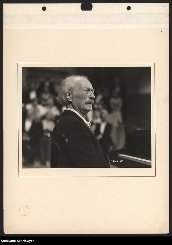 image.from.unit.number ""Sonata Księżycowa". Album fotografii ofiarowany A. Wilkońskiej przez L. Mendes