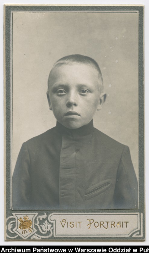 Obraz 4 z kolekcji "Chłopcy w niebieskich mundurkach... - uczniowie pułtuskiego Gimnazjum z okresu I wojny światowej"