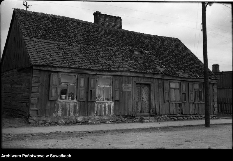 image.from.unit.number "Budynek przeznaczony do rozbiórki w Suwałkach."