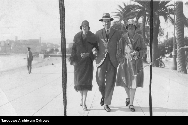 Obraz 1 z jednostki "Hrabia Jan Kanty Zamoyski w towarzystwie narzeczonej i siostry"