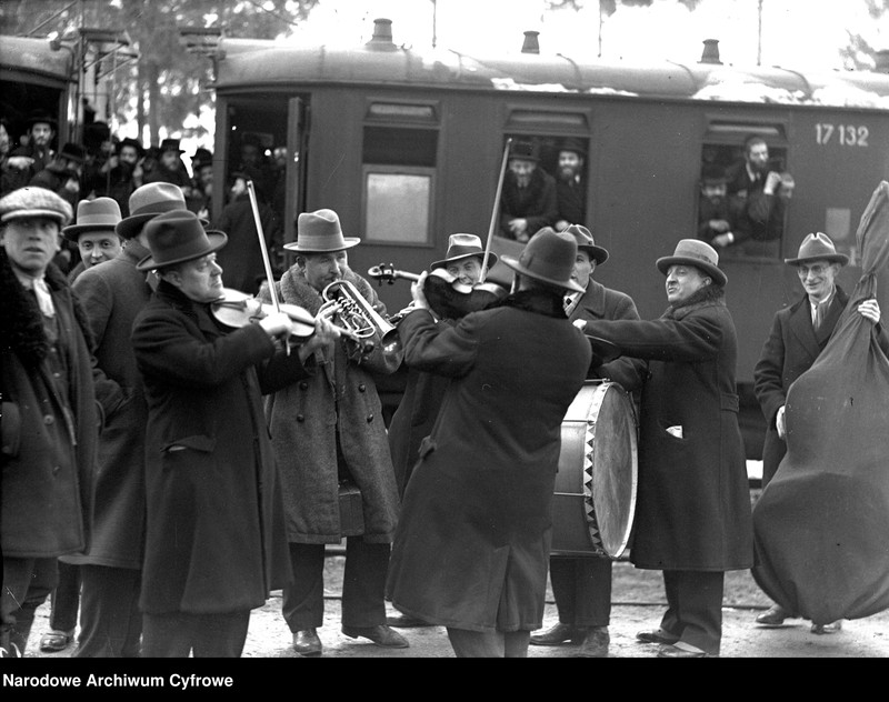 image.from.unit.number "Wesele córki cadyka z Bobowej Ben Sion Halberstama"