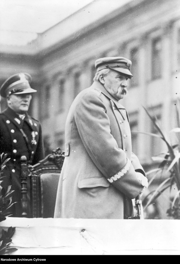 Obraz 12 z jednostki "Obchody Święta Niepodległości na placu Marszałka Józefa Piłsudskiego w Warszawie"