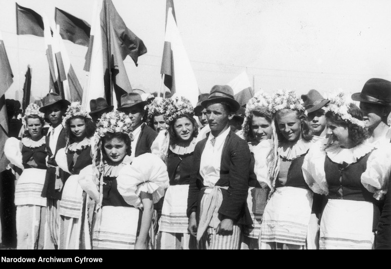 image.from.unit.number "Zlot Związku Młodzieży Polskiej we Wrocławiu"