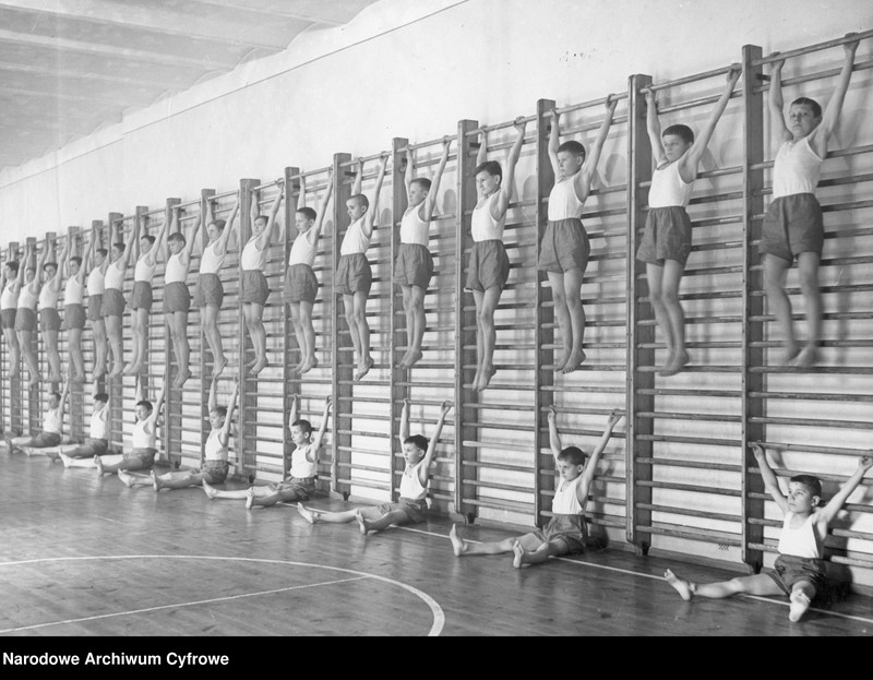 Obraz 7 z kolekcji "Pierwszy dzwonek sprzed lat111"