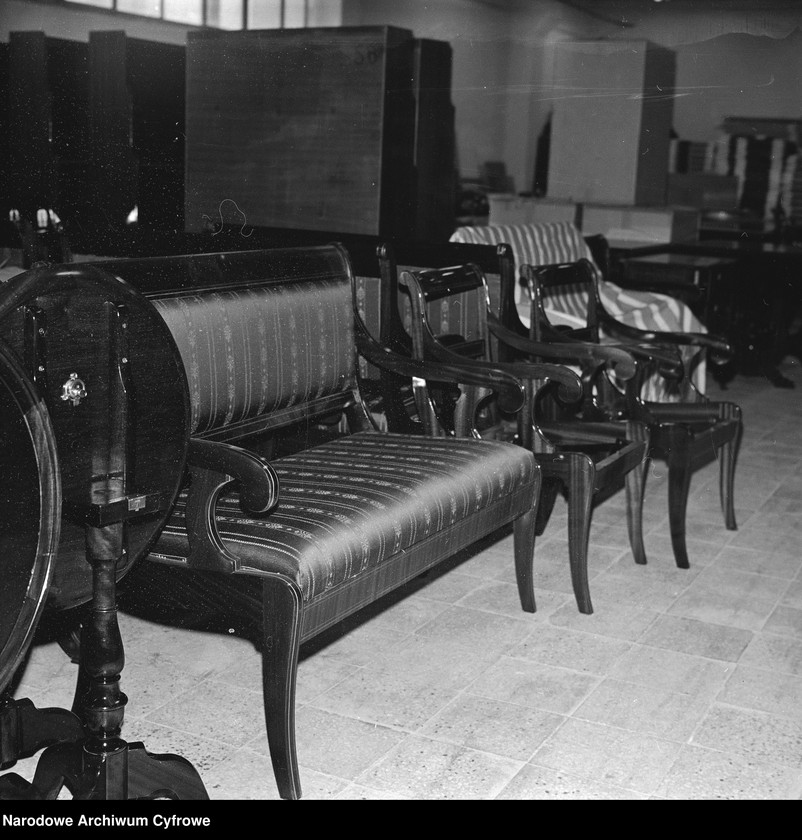 image.from.unit.number "Zakłady Wytwórcze Mebli Artystycznych Henryków"