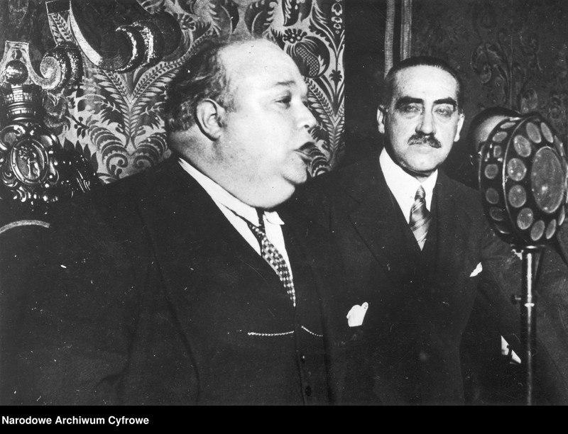 image.from.unit.number "Pedro Rico Lopez"