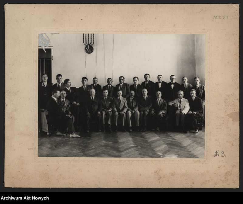image.from.unit.number "Fotografie grupowe z udziałem I. J. Paderewskiego. Fotografie uroczystości i obchodów przesłane I. J. Paderewskiemu"