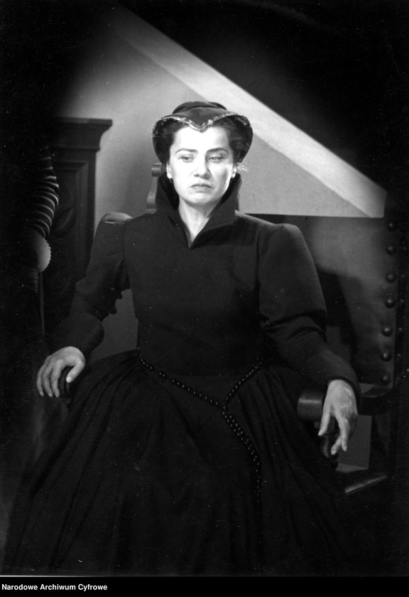 image.from.unit.number "Warszawa. Teatr Narodowy - sztuka "Maria Stuart""