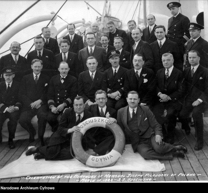 image.from.collection.number "Polska żegluga oceaniczna111"