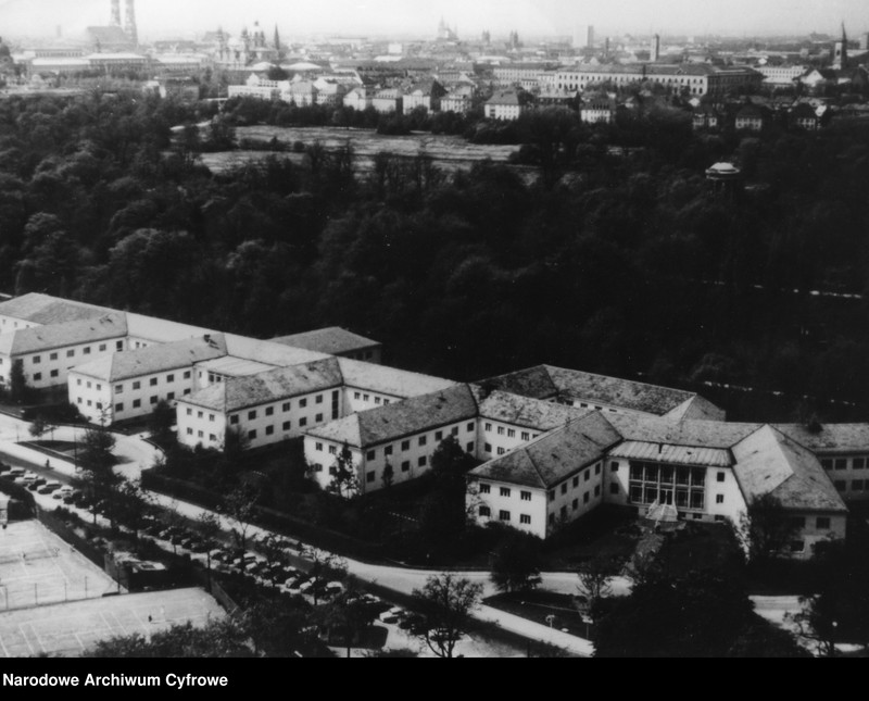 image.from.unit.number "Siedziba RWE w Monachium."