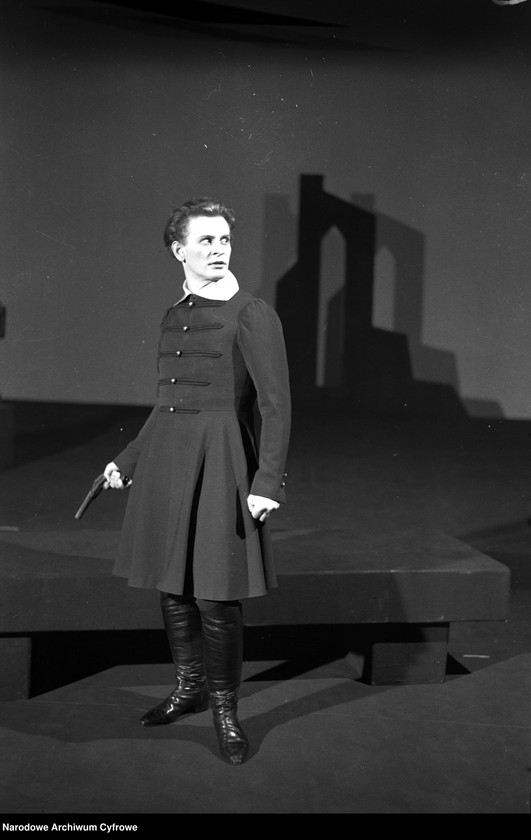 image.from.unit.number "Warszawa. Teatr Narodowy - sztuka "Kordian""